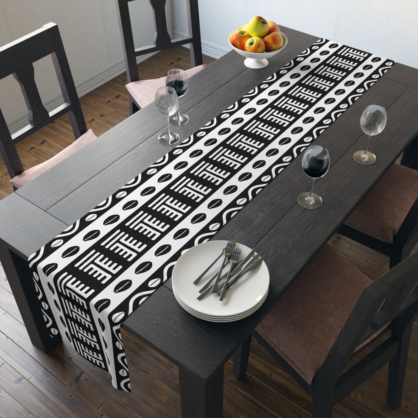 Mudcloth III Design Table Runner (Cotton, Poly)