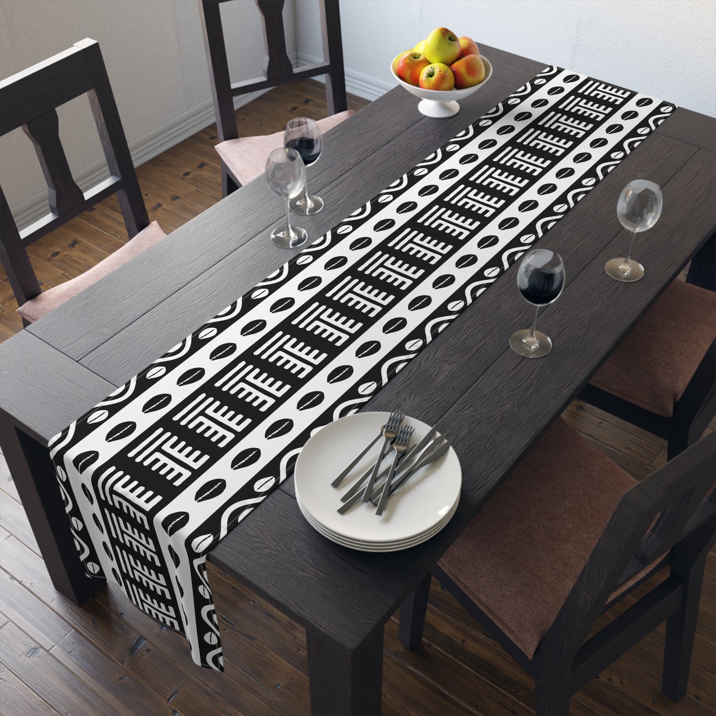 Mudcloth III Design Table Runner (Cotton, Poly)
