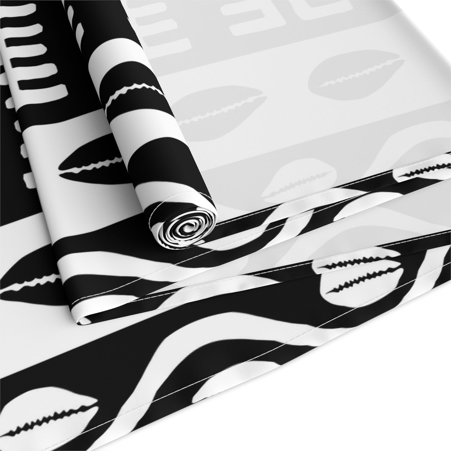 Mudcloth III Design Table Runner (Cotton, Poly)