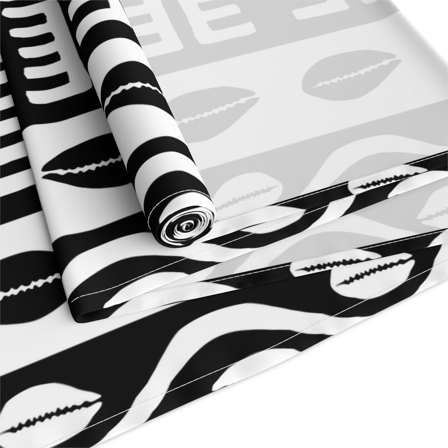 Mudcloth III Design Table Runner (Cotton, Poly)